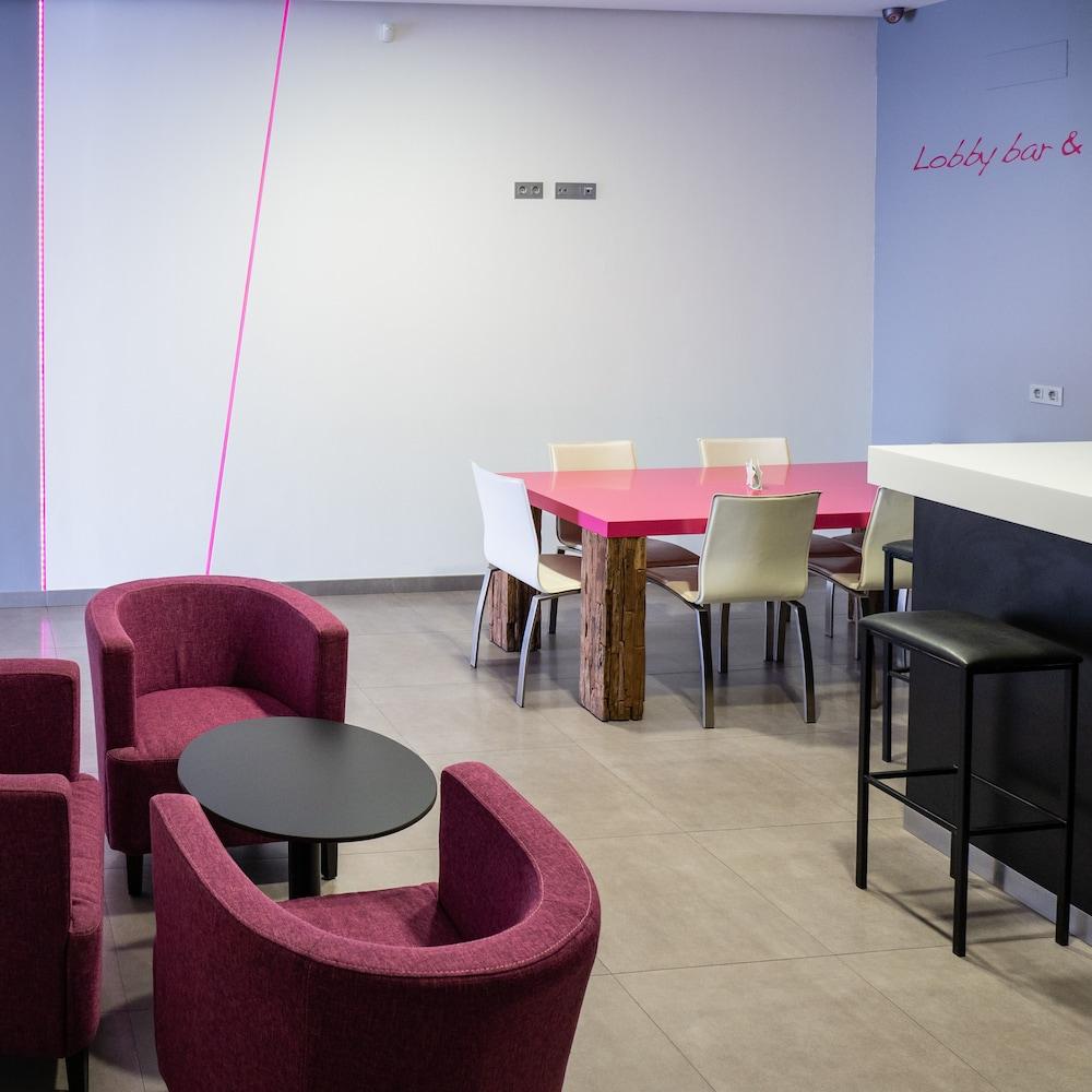 Alix Boutique Hotell Arteixo Eksteriør bilde